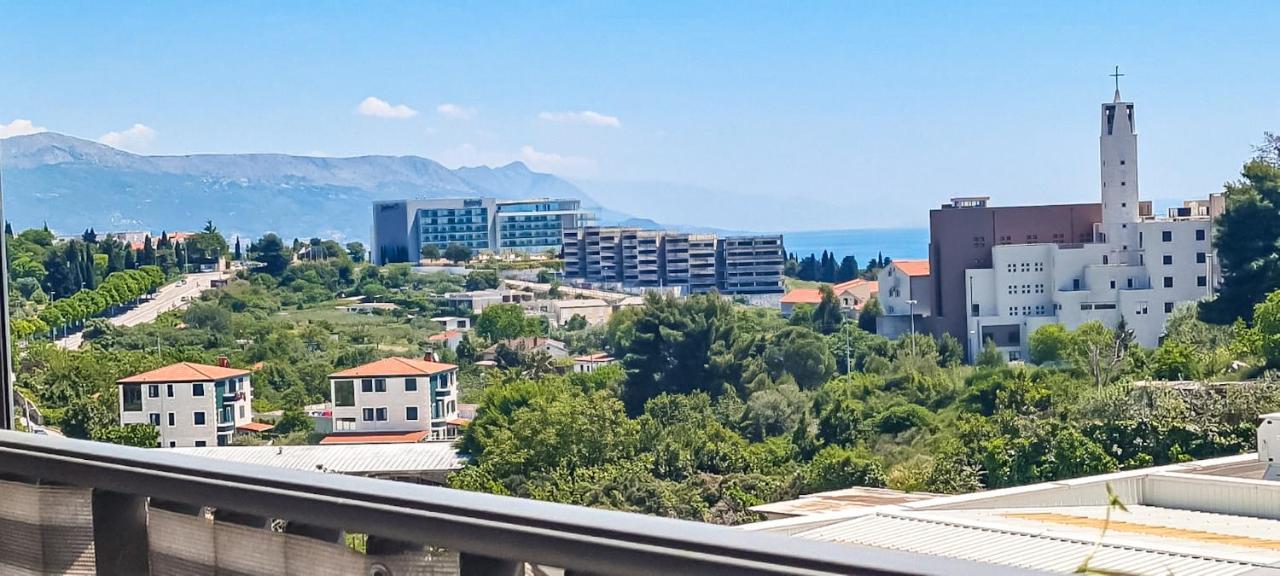 Apartment Azure *Close To The Beach Split Ngoại thất bức ảnh
